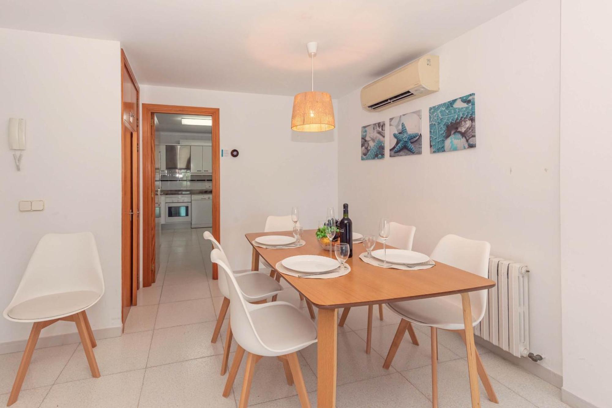 Beachfront Vora Mar Apartment